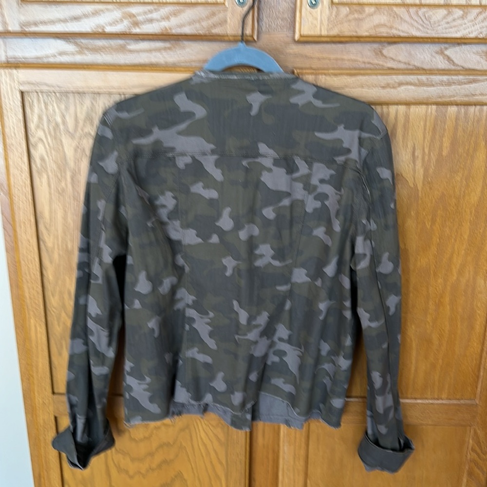 Camo jacket - Picture 2 of 4